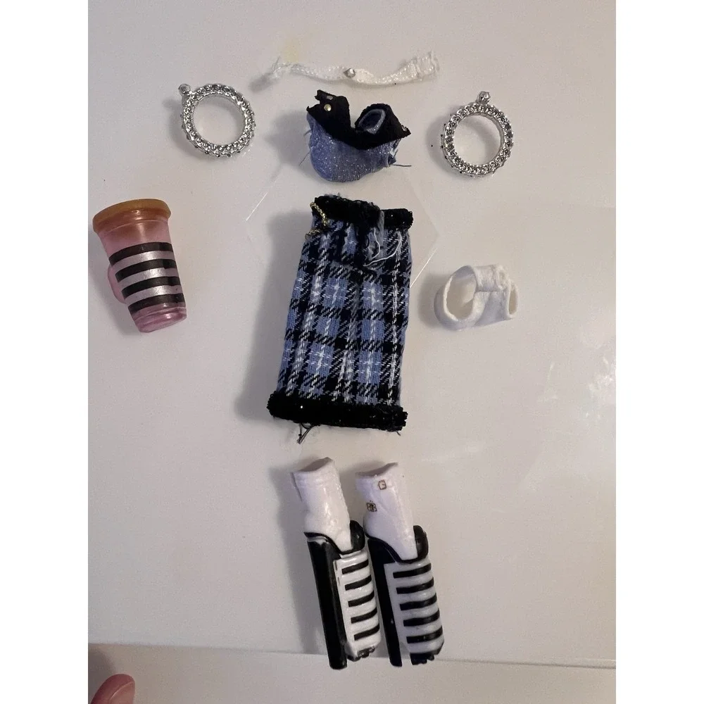 LOL Surprise Doll Uptown Girl Family Hair Salon Piano Doll OUTFIT ONLY No Doll